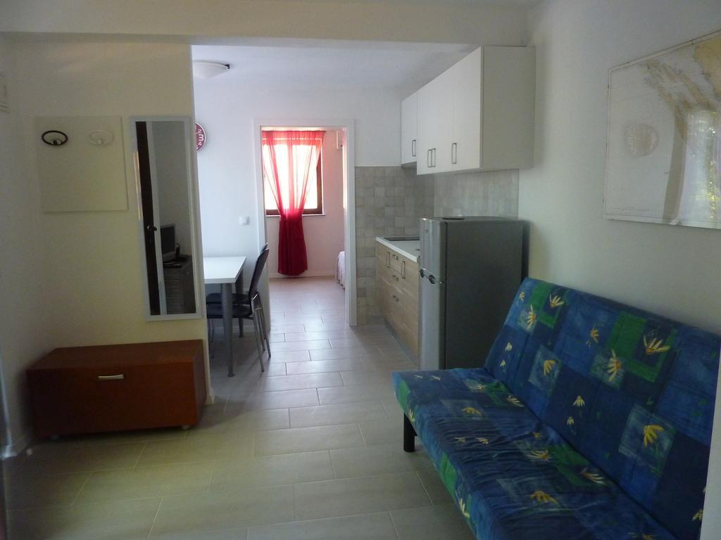 Greeny Apartment
